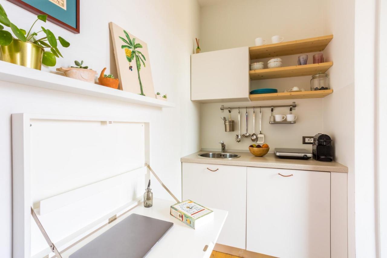 Tropical Micro Studio With Terrace And Duomo Views Milano Eksteriør bilde